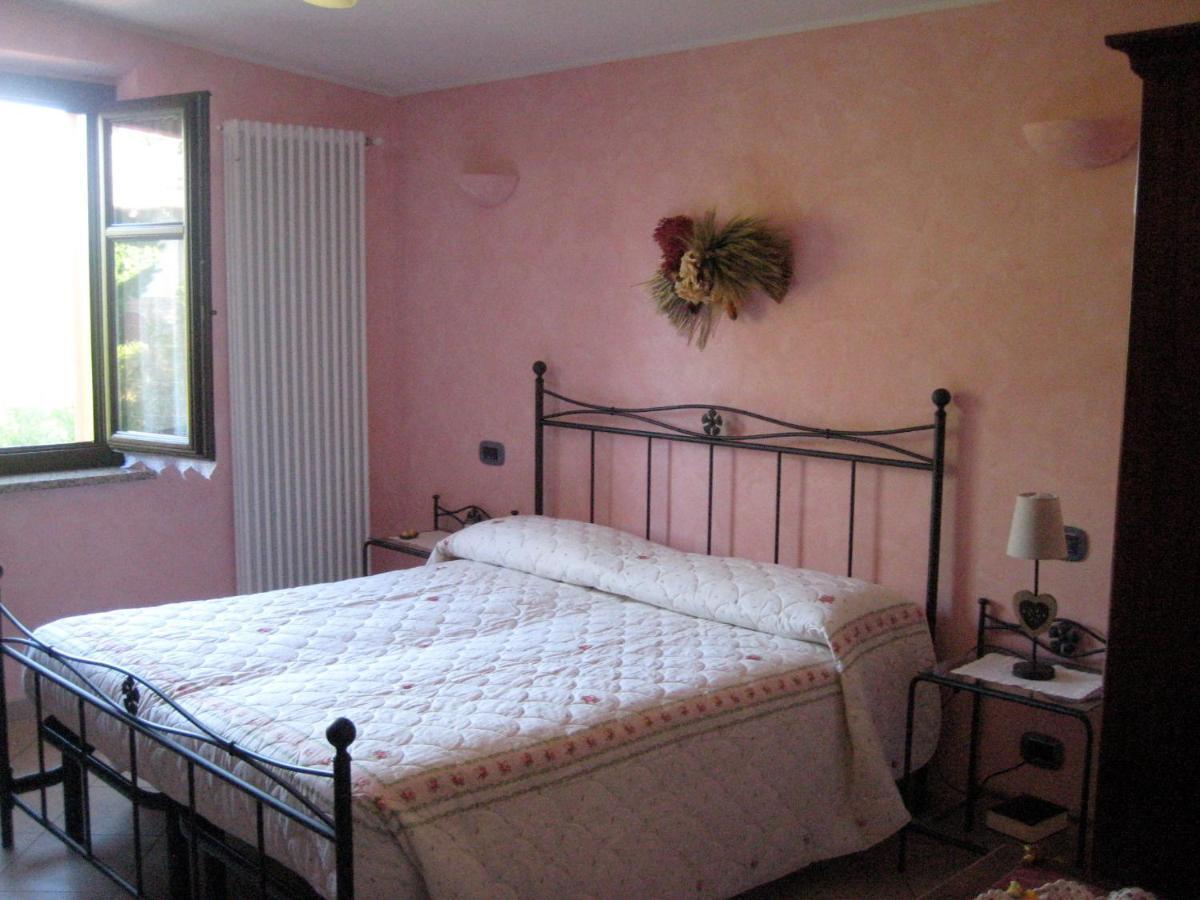 B&B Castelvecchio Ferrere Cameră foto